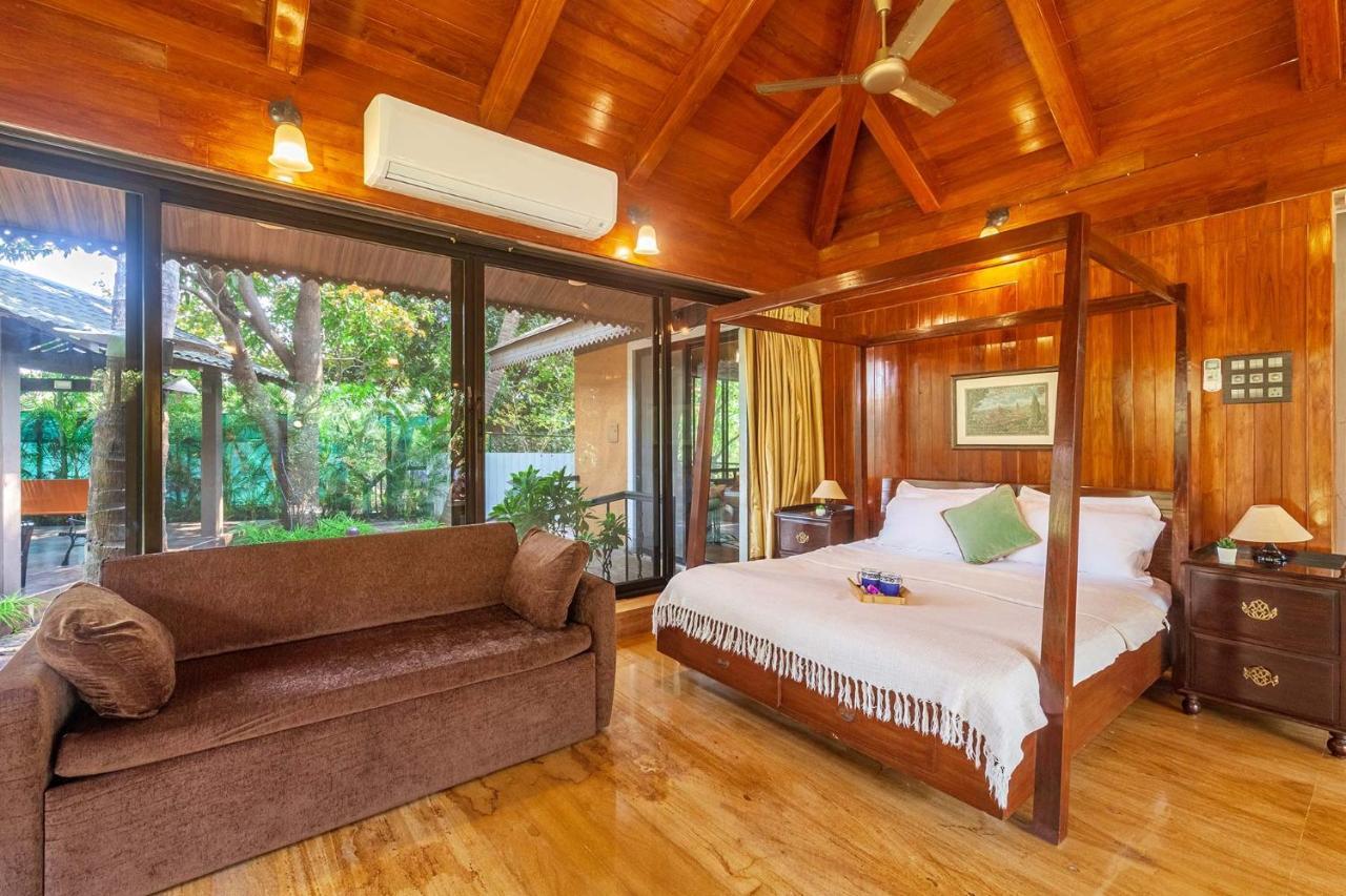 Stayvista'S Casa Palmera - Pet-Friendly Villa With Pool, Garden With Gazebo, And Indoor & Outdoor Games Alībāg Εξωτερικό φωτογραφία